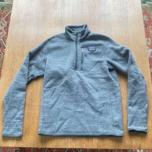 Patagonia Quarter Zip! Worn once! Size: S!